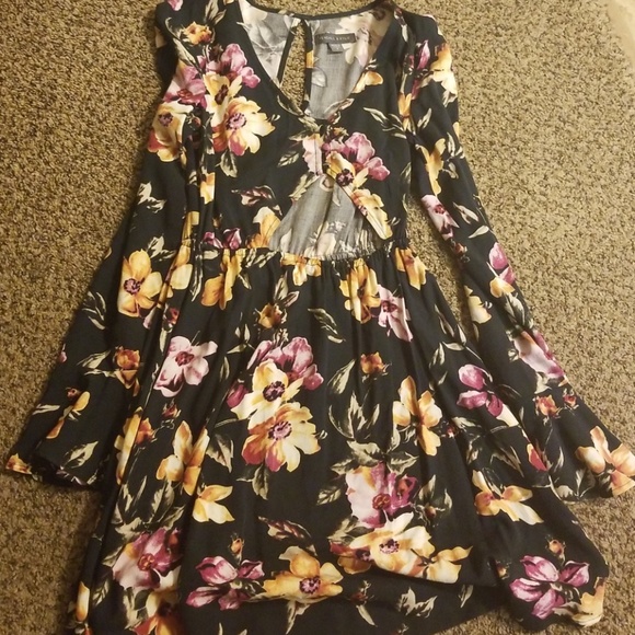 Kendall & kylie dress - Picture 4 of 4